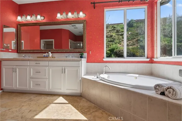 $1,250,000 | 29062 Garnet Canyon Drive, Saugus, CA 91390