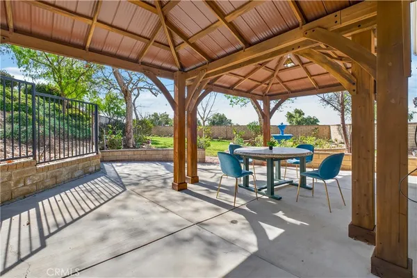 $1,150,000 | 29062 Garnet Canyon Drive, Saugus, CA 91390