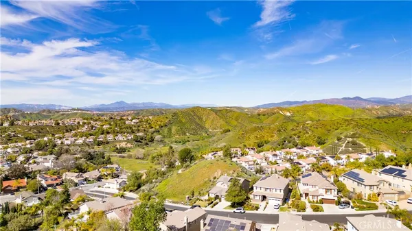 $1,150,000 | 29062 Garnet Canyon Drive, Saugus, CA 91390