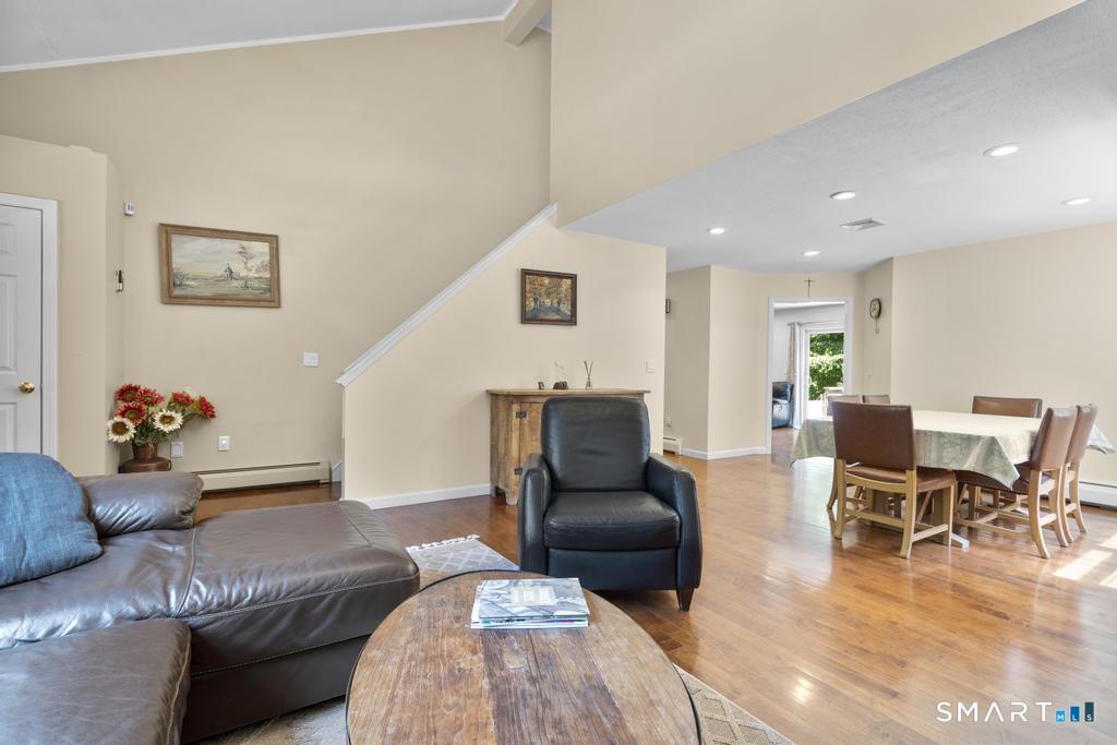 2 Brickham Way Burlington, CT 06013 - Photo 7 of 37