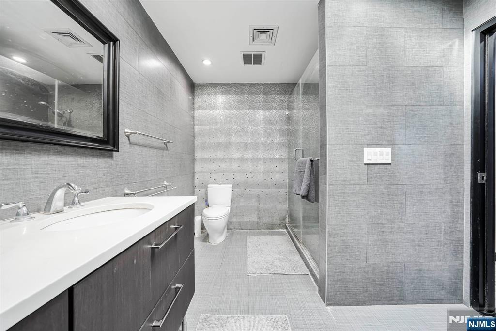 75 Cedar Street Garfield, NJ 07026 - Photo 19 of 30