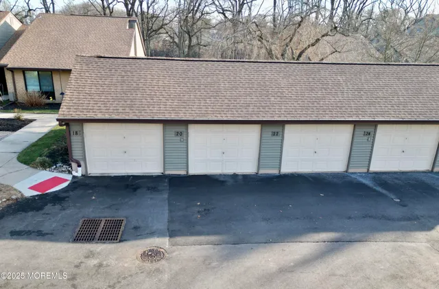 $599,000 | 20 Danbury Court, Red Bank, NJ 07701