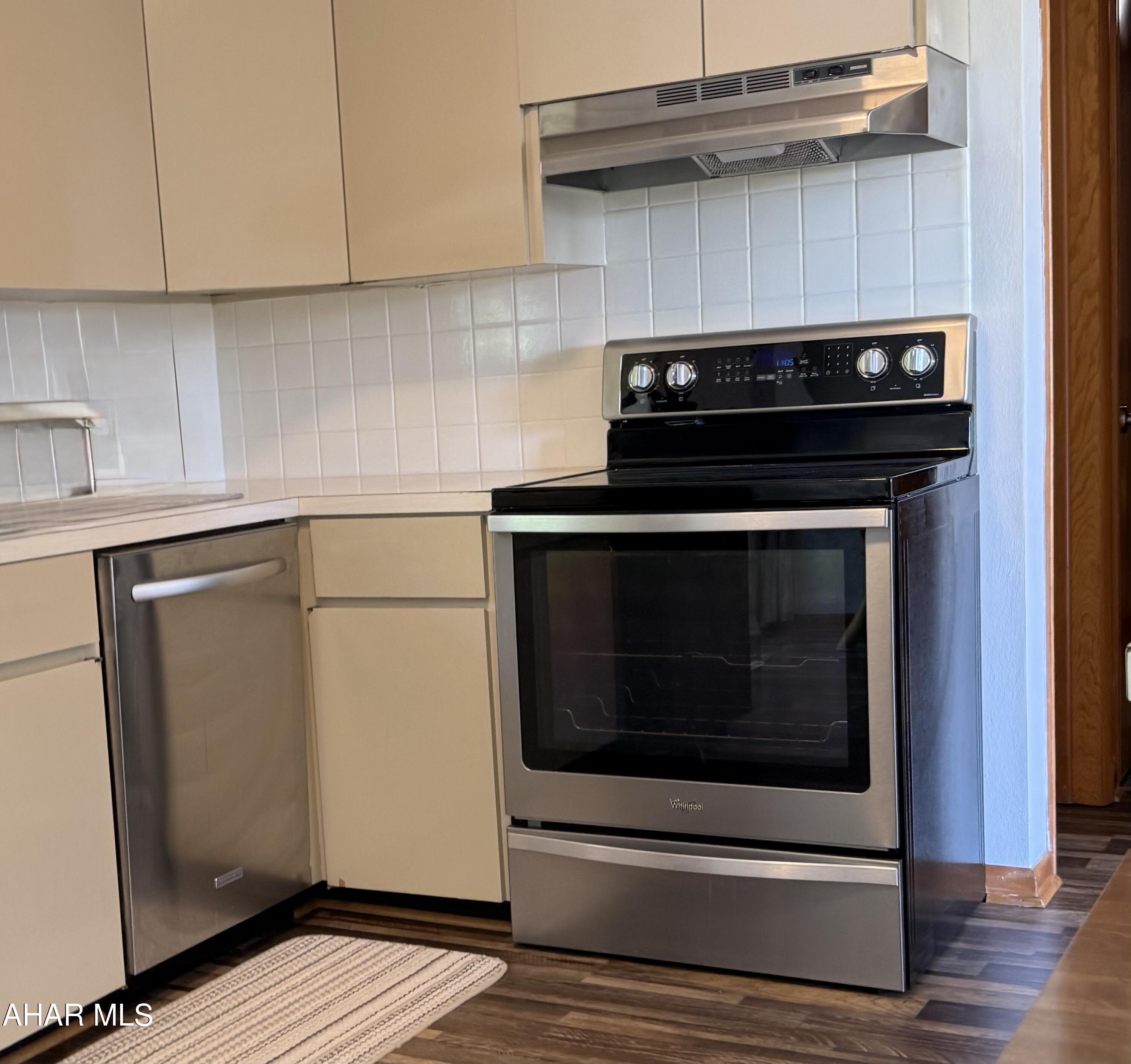 473 Calhoun Road Everett, PA 15537 - Photo 13 of 45 a stove top oven sitting inside of a kitchen