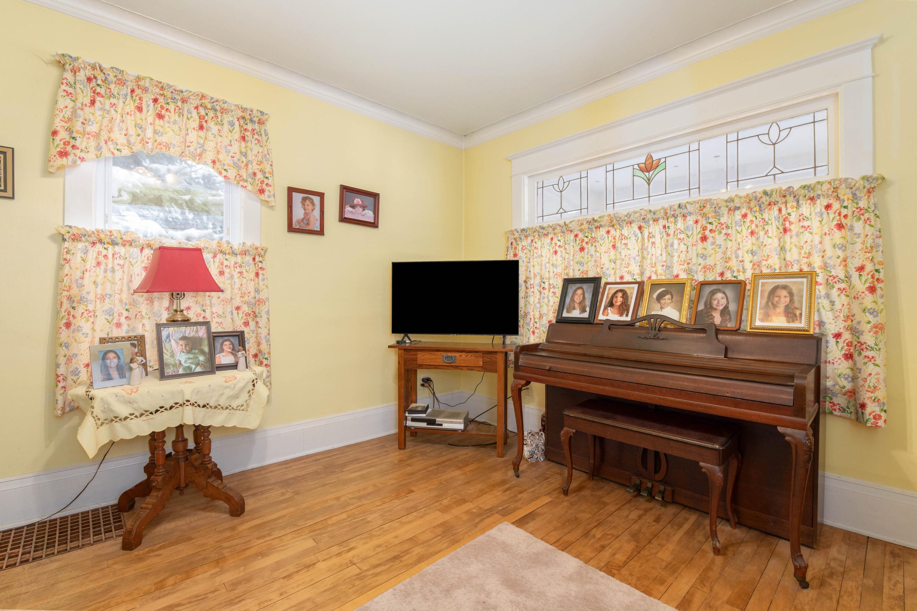 W304-n2426 Maple Avenue Delafield, WI 53072 - Photo 25 of 36 Maple Ave - Pewaukee Lake