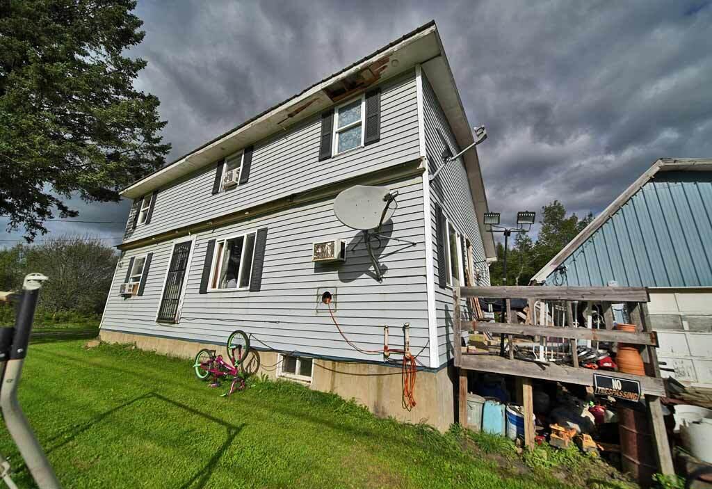 25 South McIntyre Road Houlton, ME 04730 - Photo 5 of 30 25-s-mcintyre-rd-home-2