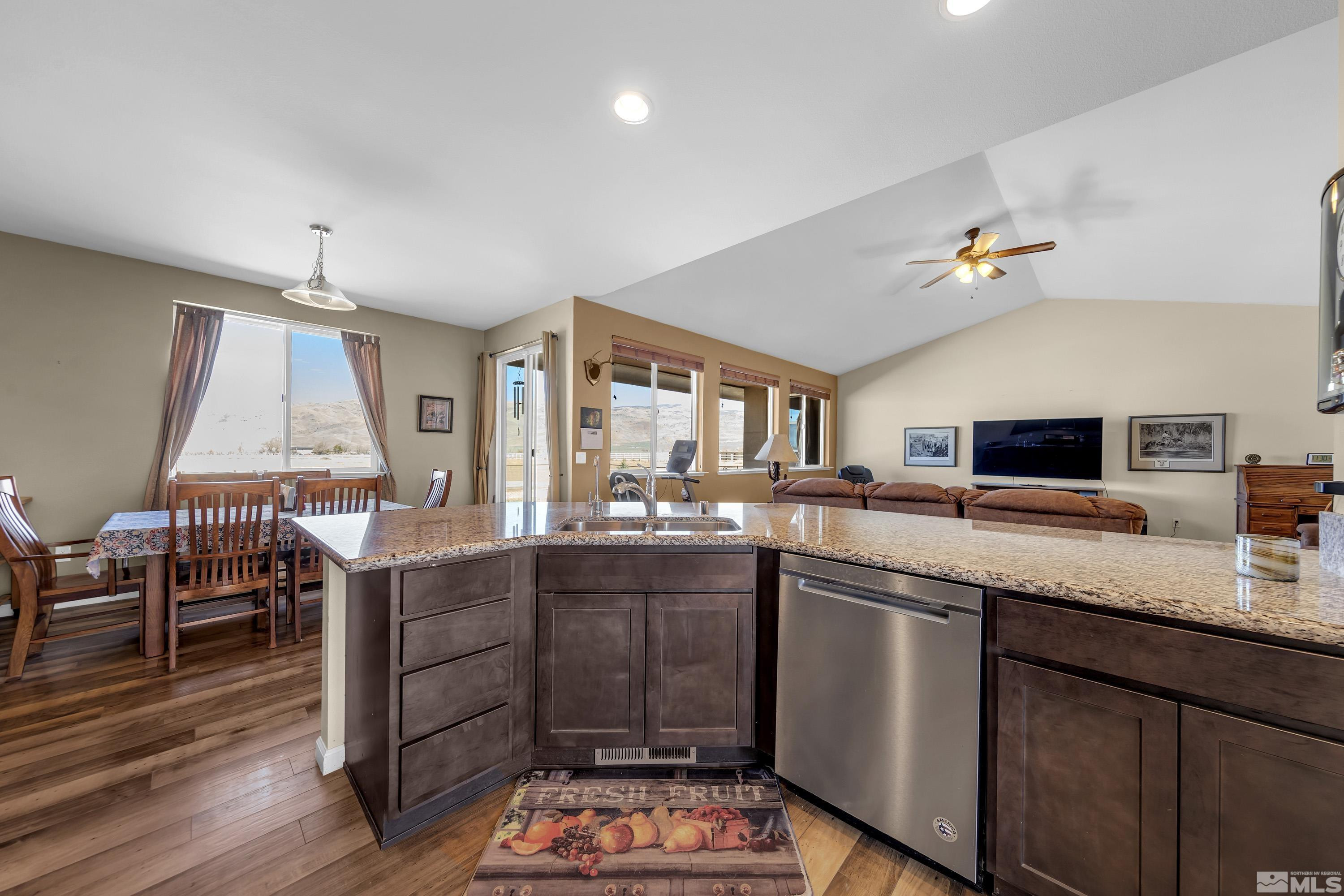 105 Wrangler Ranch Court Reno, NV 89510 - Photo 8 of 31 Photo 8