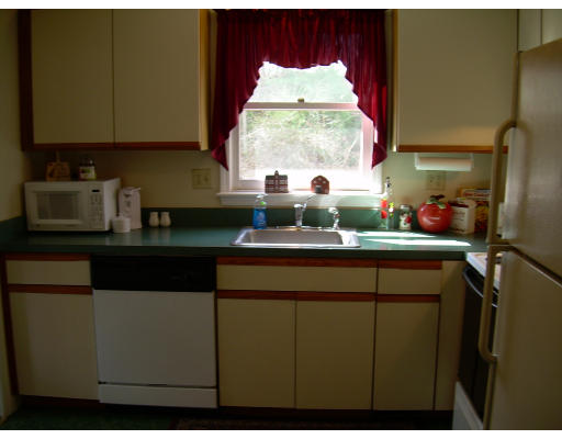 134 Ridge Road, Unit 134 Northborough, MA 01532 - Photo 5 of 11 Gallery Image 5