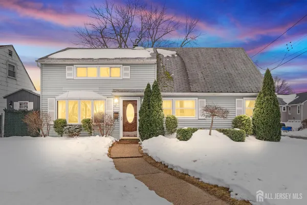 $469,999 | 29 Park Avenue, Iselin, NJ 08830