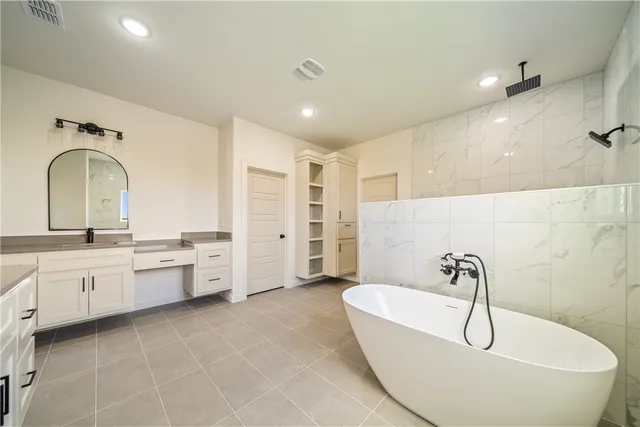 $871,500 | 1518 Fenner Ranch Drive, Corpus Christi, TX 78415