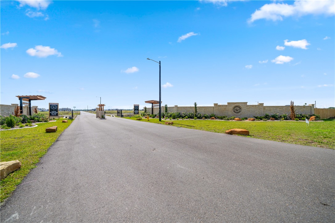 1518 Fenner Ranch Drive Corpus Christi, TX 78415 - Photo 38 of 40