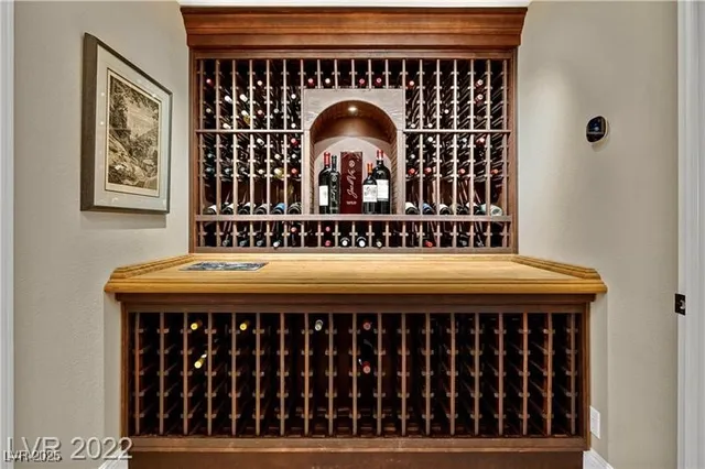 $100,000 | 2801 Pinto Lane, Las Vegas, NV 89107