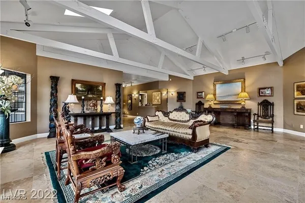 $100,000 | 2801 Pinto Lane, Las Vegas, NV 89107