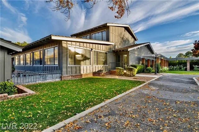 $100,000 | 2801 Pinto Lane, Las Vegas, NV 89107