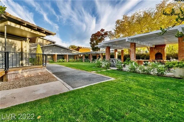 $100,000 | 2801 Pinto Lane, Las Vegas, NV 89107