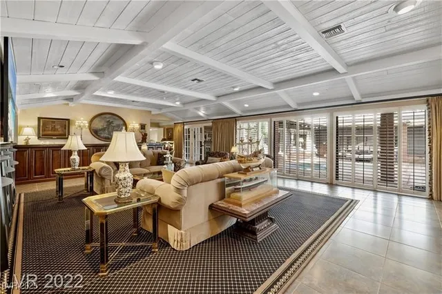 $100,000 | 2801 Pinto Lane, Las Vegas, NV 89107