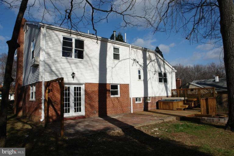 7305 Hogarth Street Springfield, VA 22151 - Photo 6 of 22 Exterior #2