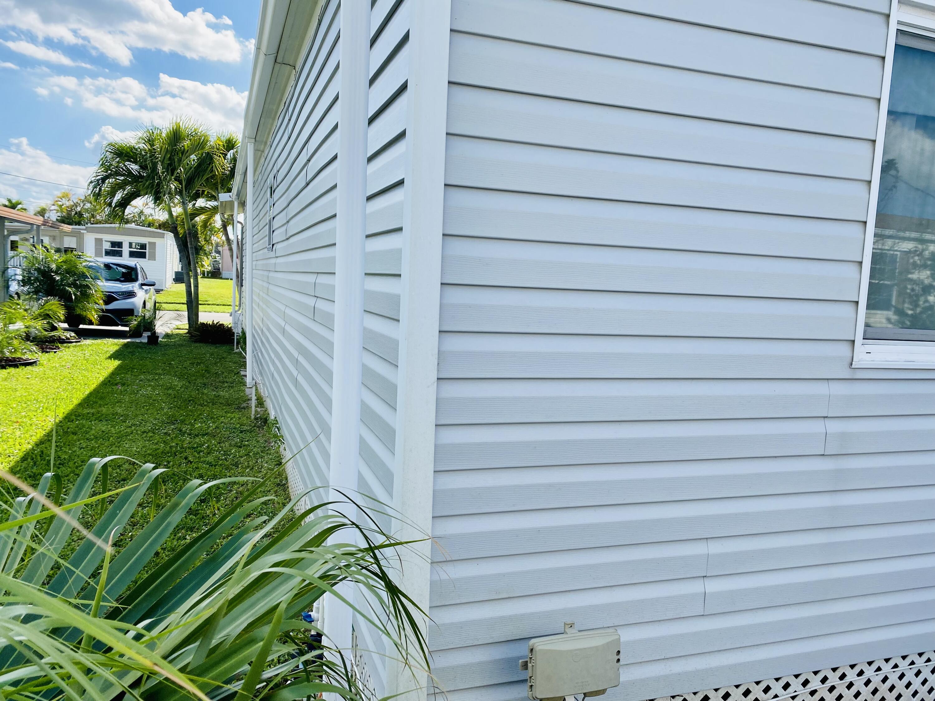 4467 Sandpine Circle Boynton Beach, FL 33436 - Photo 11 of 46 IMG-2448