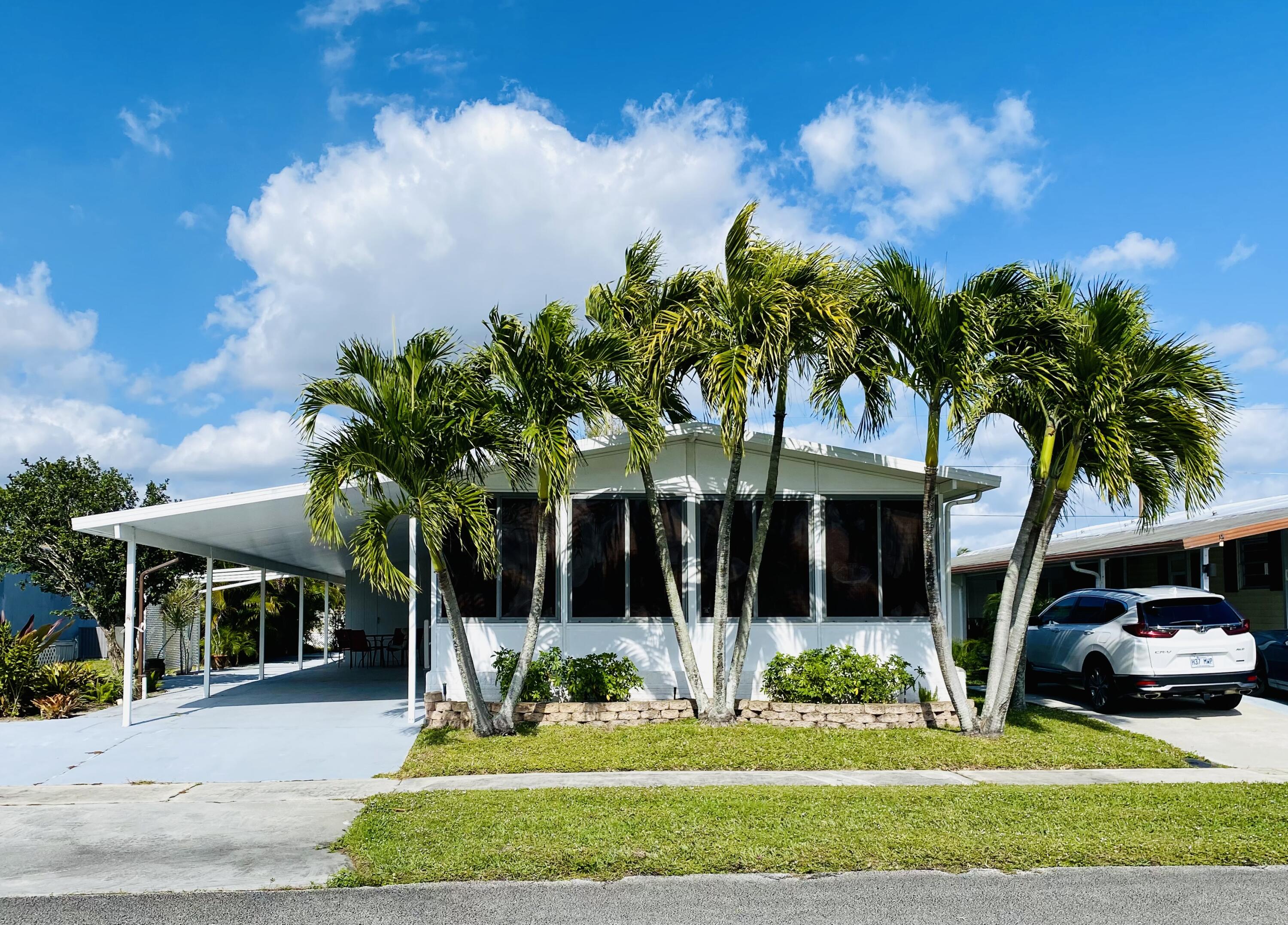 4467 Sandpine Circle Boynton Beach, FL 33436 - Photo 2 of 46 IMG-2439