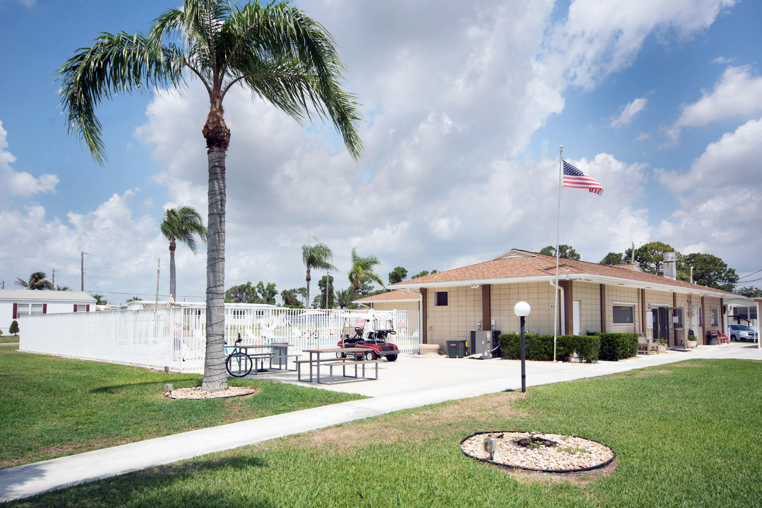 4467 Sandpine Circle Boynton Beach, FL 33436 - Photo 34 of 46 4077 Bougainvillea Rd Boynton-print-036-