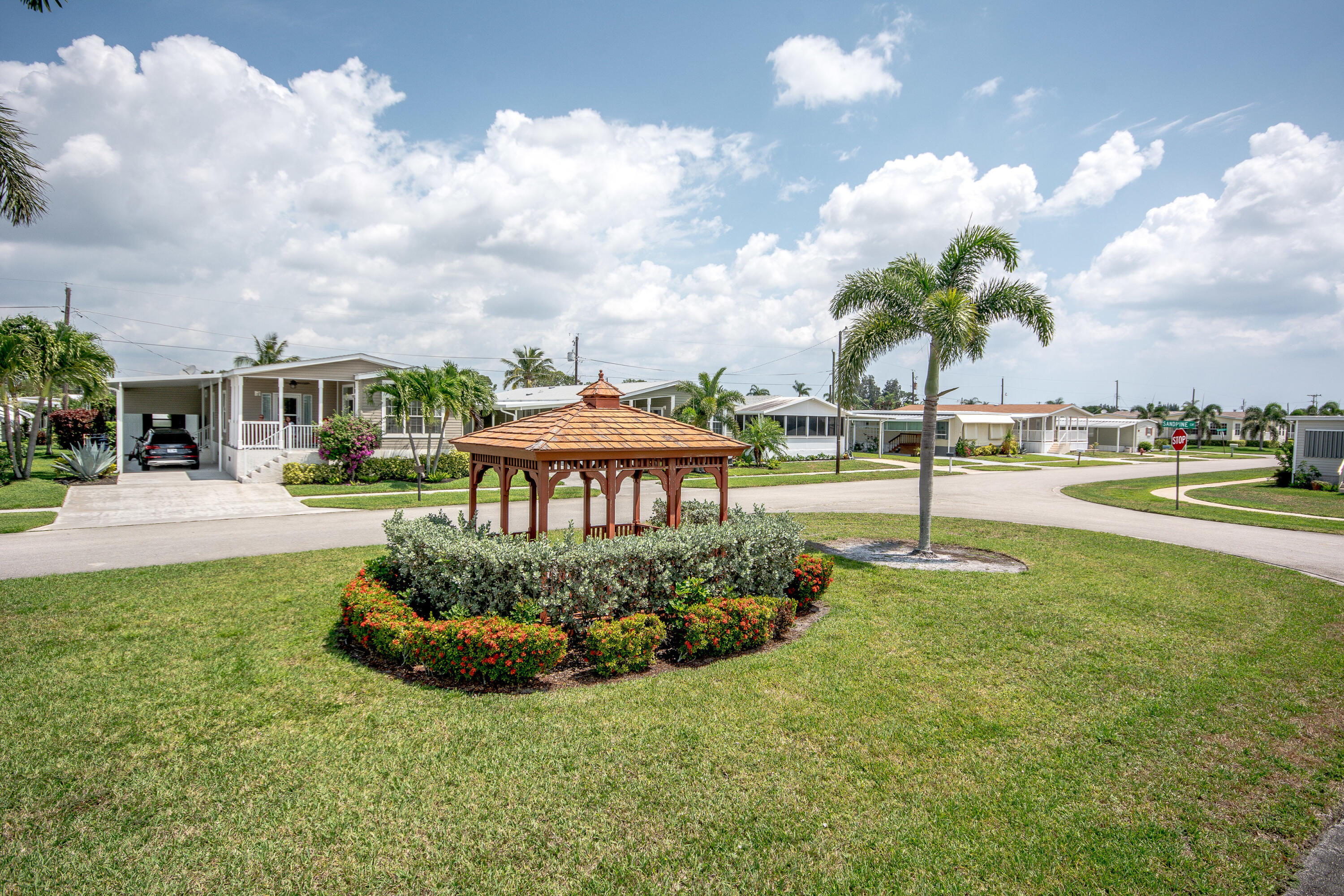 4467 Sandpine Circle Boynton Beach, FL 33436 - Photo 42 of 46 4077 Bougainvillea Rd Boynton-print-044-