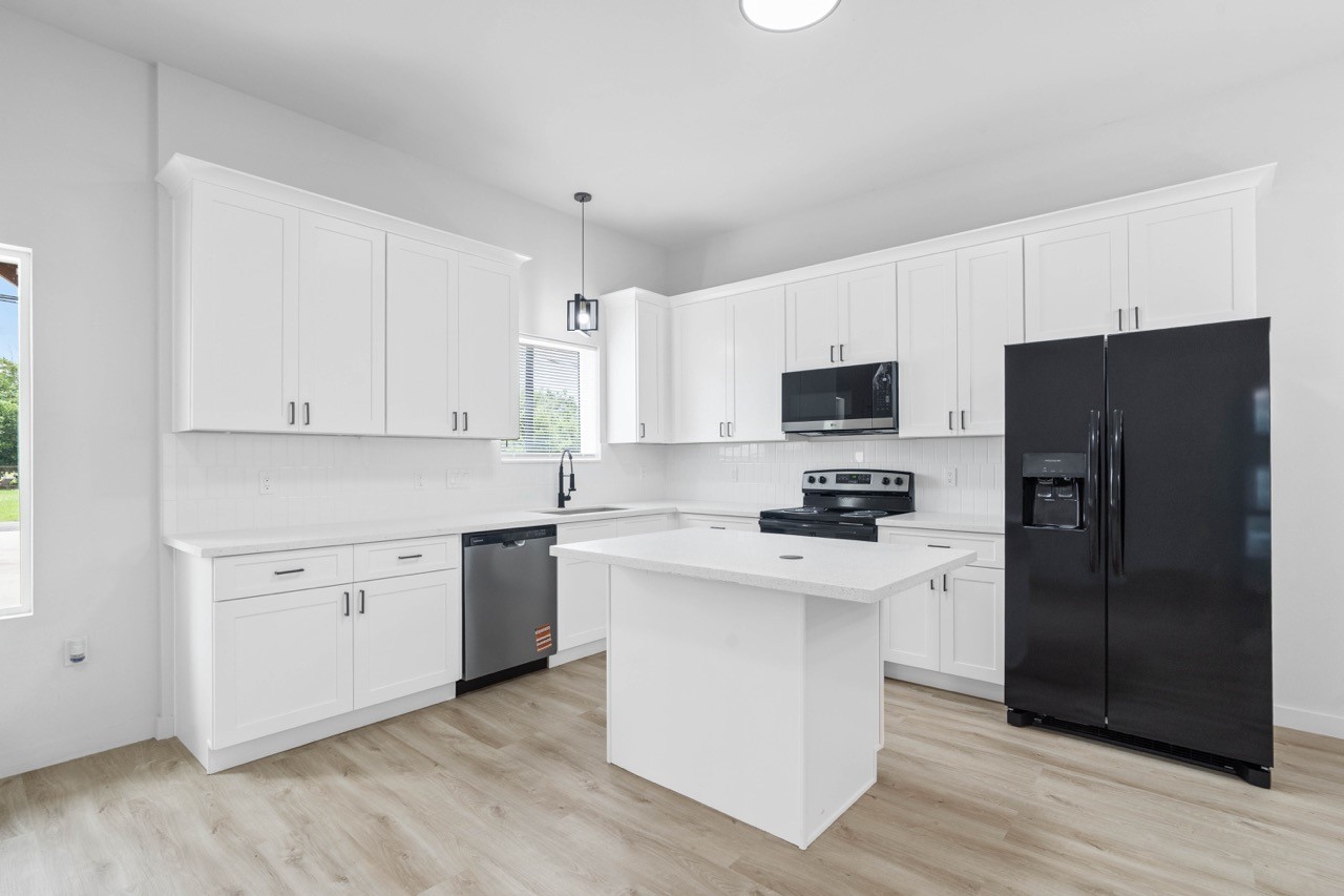 9725 Kerr Street, Unit A Houston, TX 77029 - Photo 9 of 34