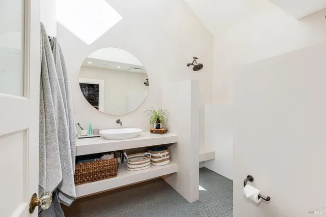 $2,249,000 | 3150 Pepper Road, Petaluma, CA 94952