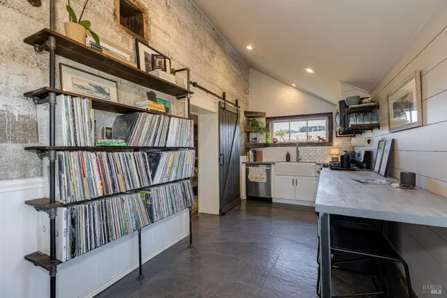 $2,249,000 | 3150 Pepper Road, Petaluma, CA 94952