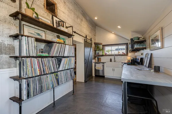 $2,249,000 | 3150 Pepper Road, Petaluma, CA 94952