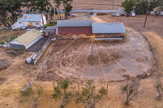 $2,249,000 | 3150 Pepper Road, Petaluma, CA 94952