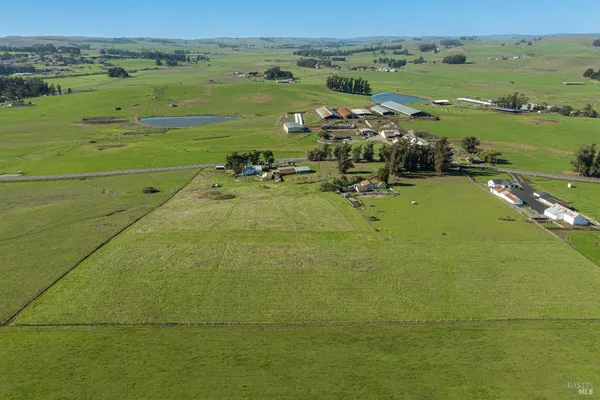 $2,249,000 | 3150 Pepper Road, Petaluma, CA 94952