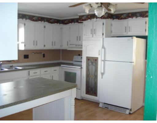 196 Rosemere Road Pawtucket, RI 02861 - Photo 5 of 13 Gallery Image 5
