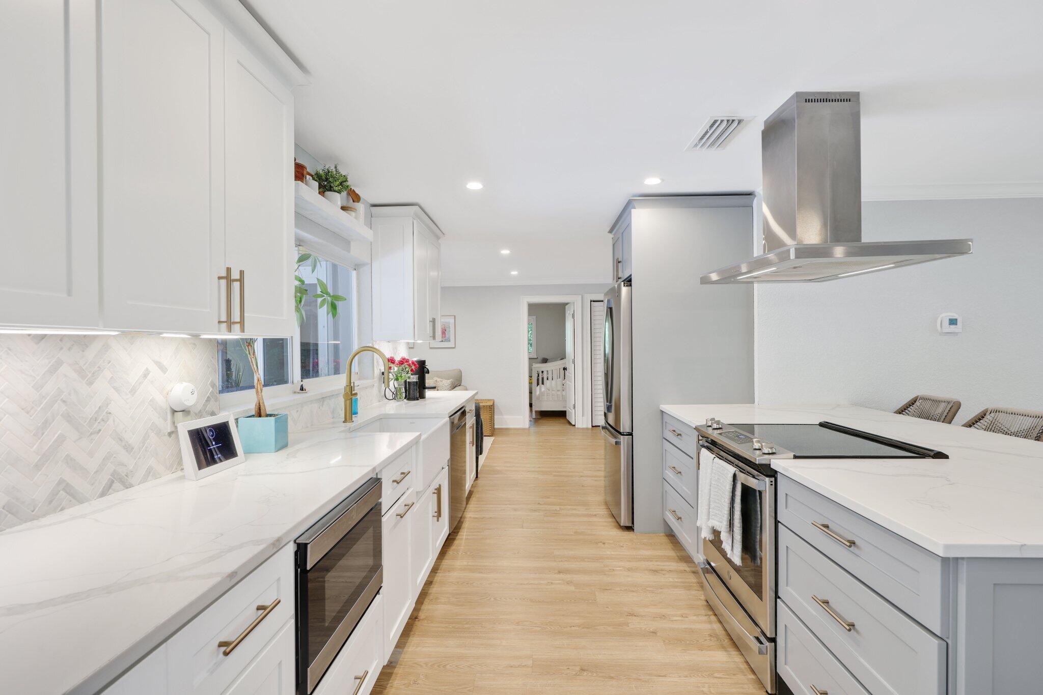 926 Southwest 1st Street Boca Raton, FL 33486 - Photo 15 of 59 Kitchen