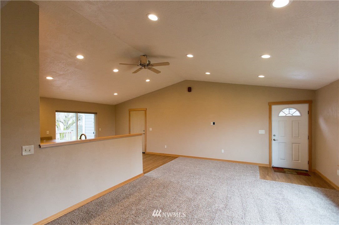 238 Devereese Road Chehalis, WA 98532 - Photo 8 of 17 Gallery Image 8