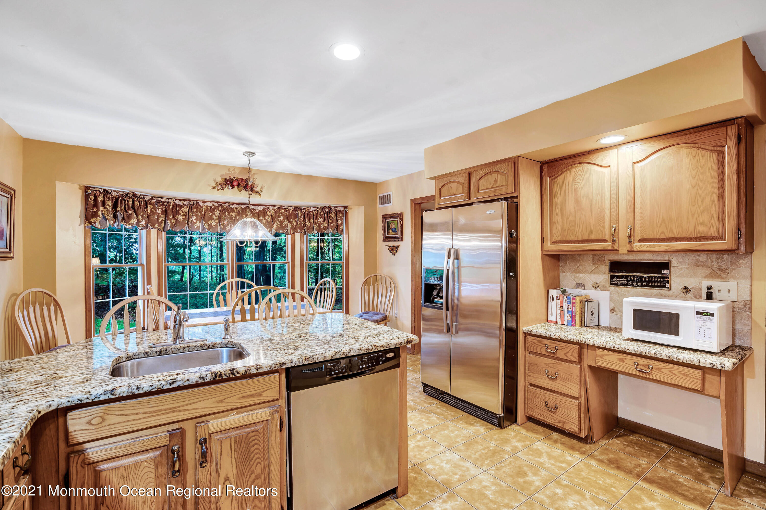 6 Hillcrest Road Holmdel, NJ 07733 - Photo 15 of 46 024_bdsc00282