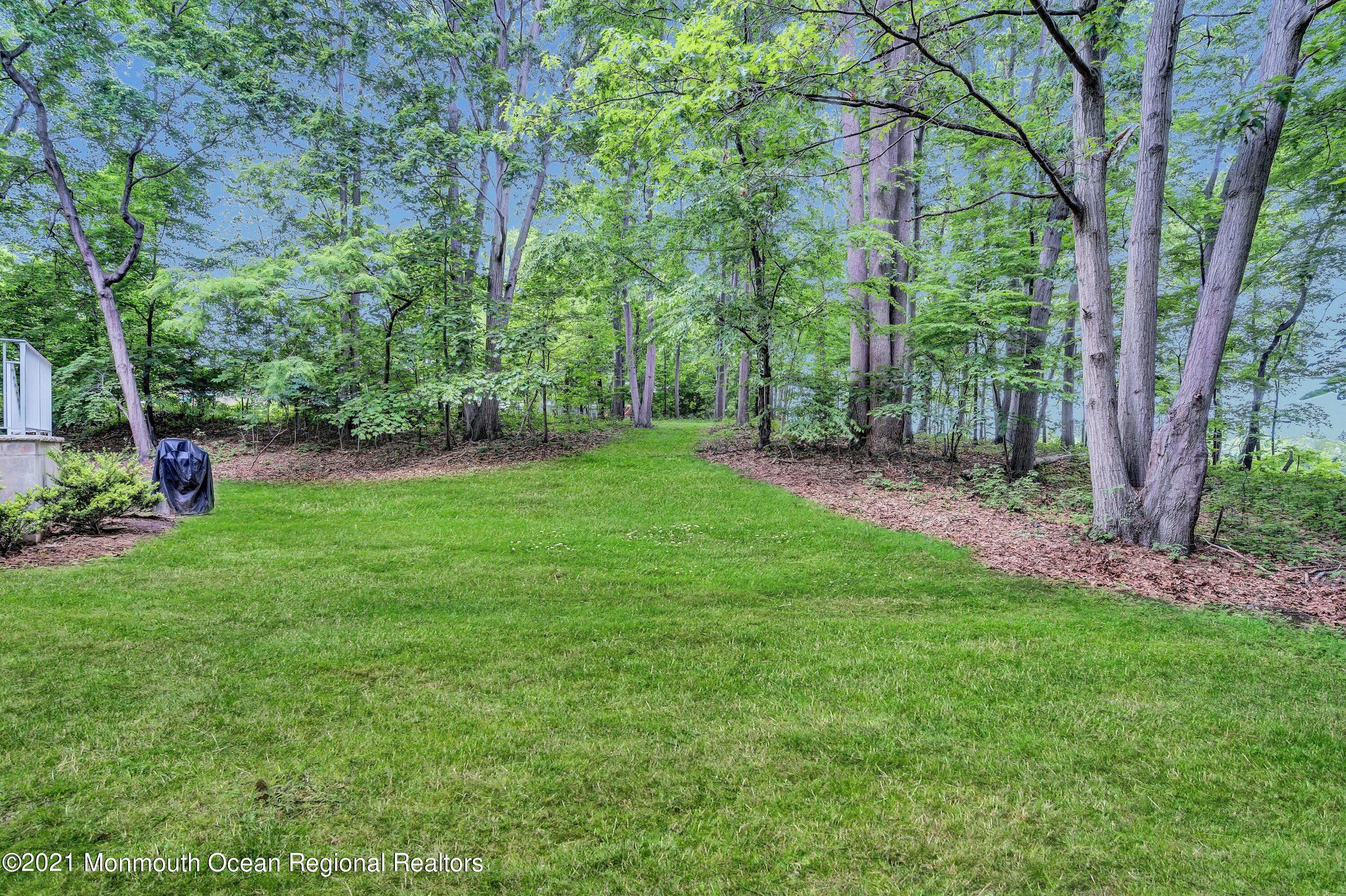 6 Hillcrest Road Holmdel, NJ 07733 - Photo 45 of 46 080_dsc02197_1