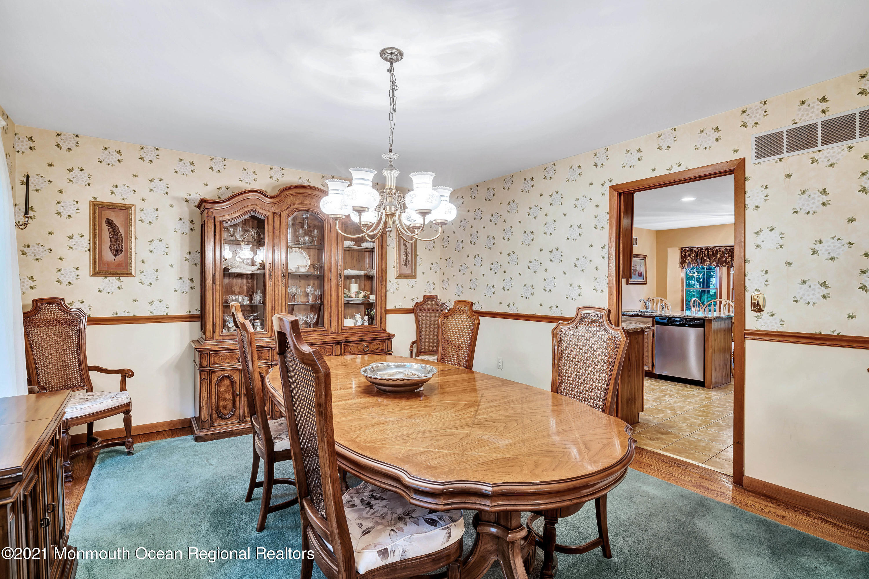 6 Hillcrest Road Holmdel, NJ 07733 - Photo 10 of 46 019_bdsc00257
