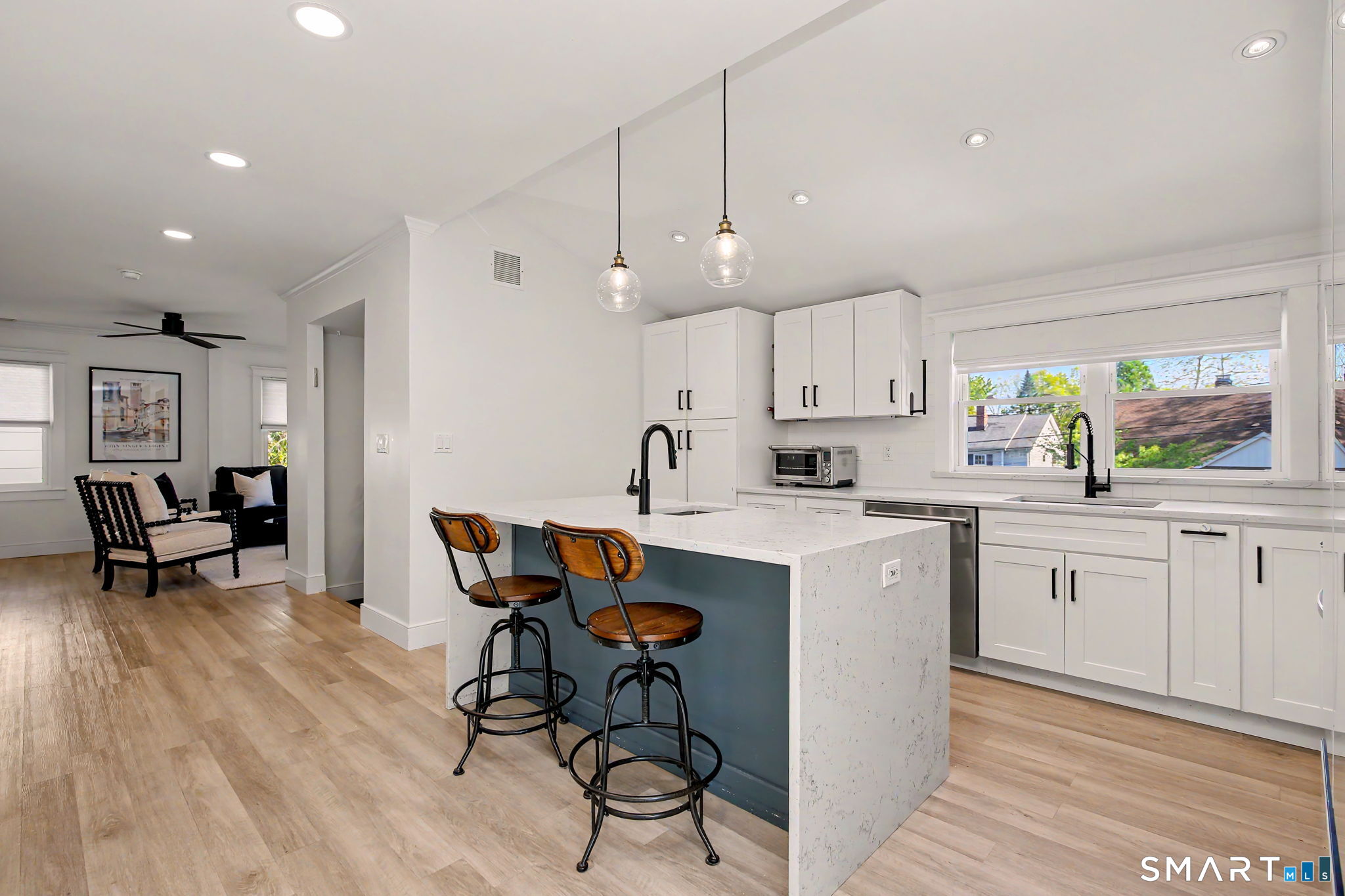 101 Hirsch Road Stamford, CT 06905 - Photo 11 of 34