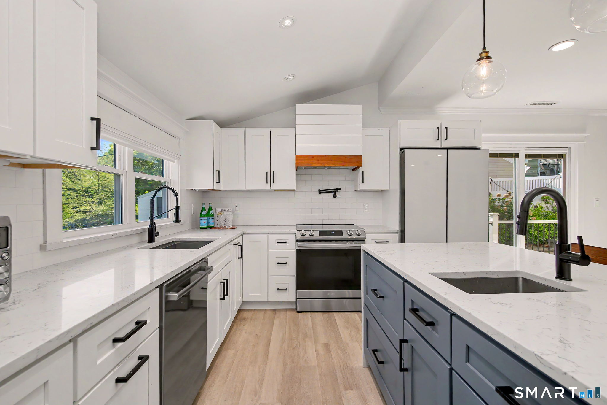 101 Hirsch Road Stamford, CT 06905 - Photo 14 of 37
