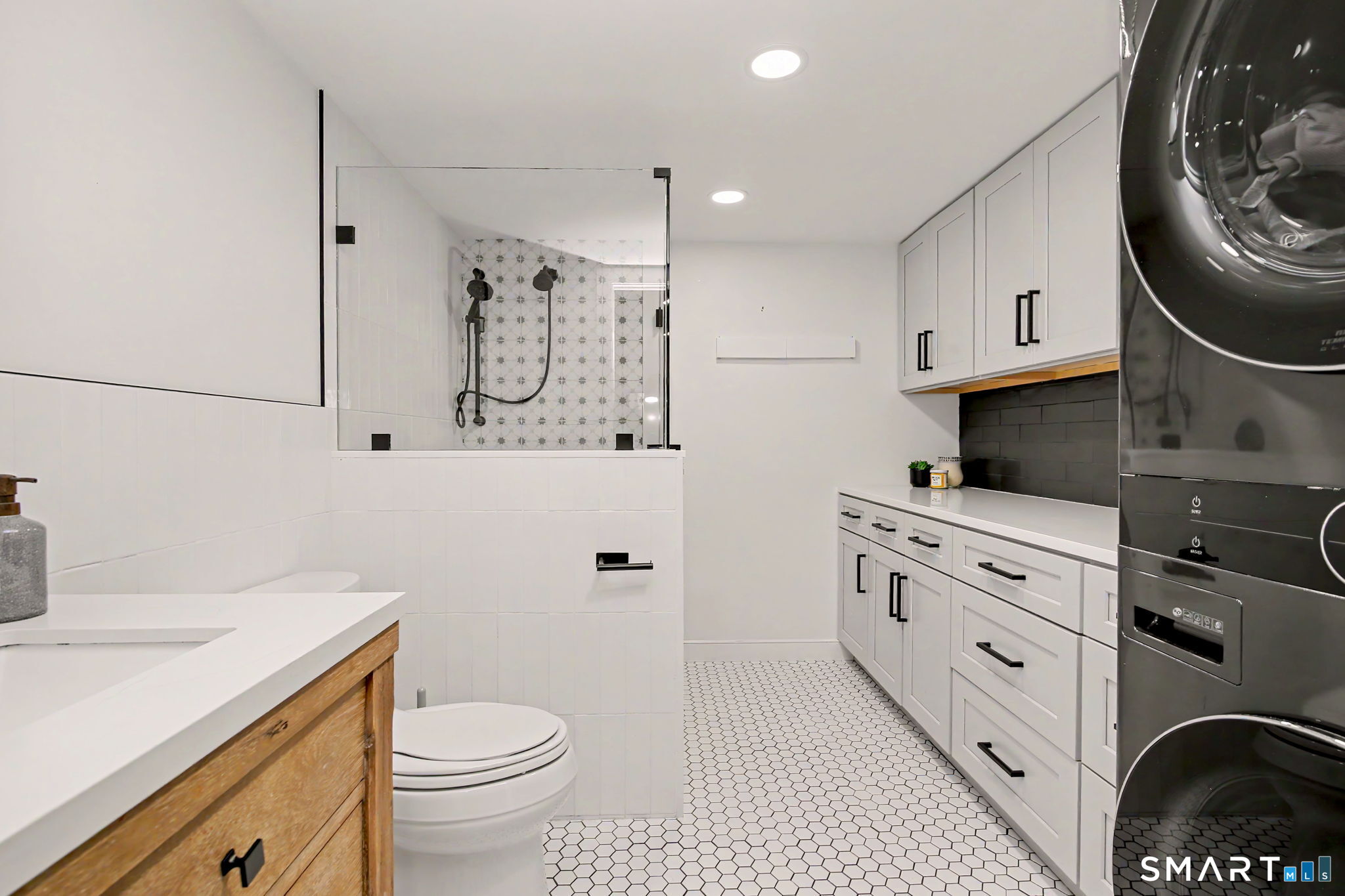 101 Hirsch Road Stamford, CT 06905 - Photo 26 of 34
