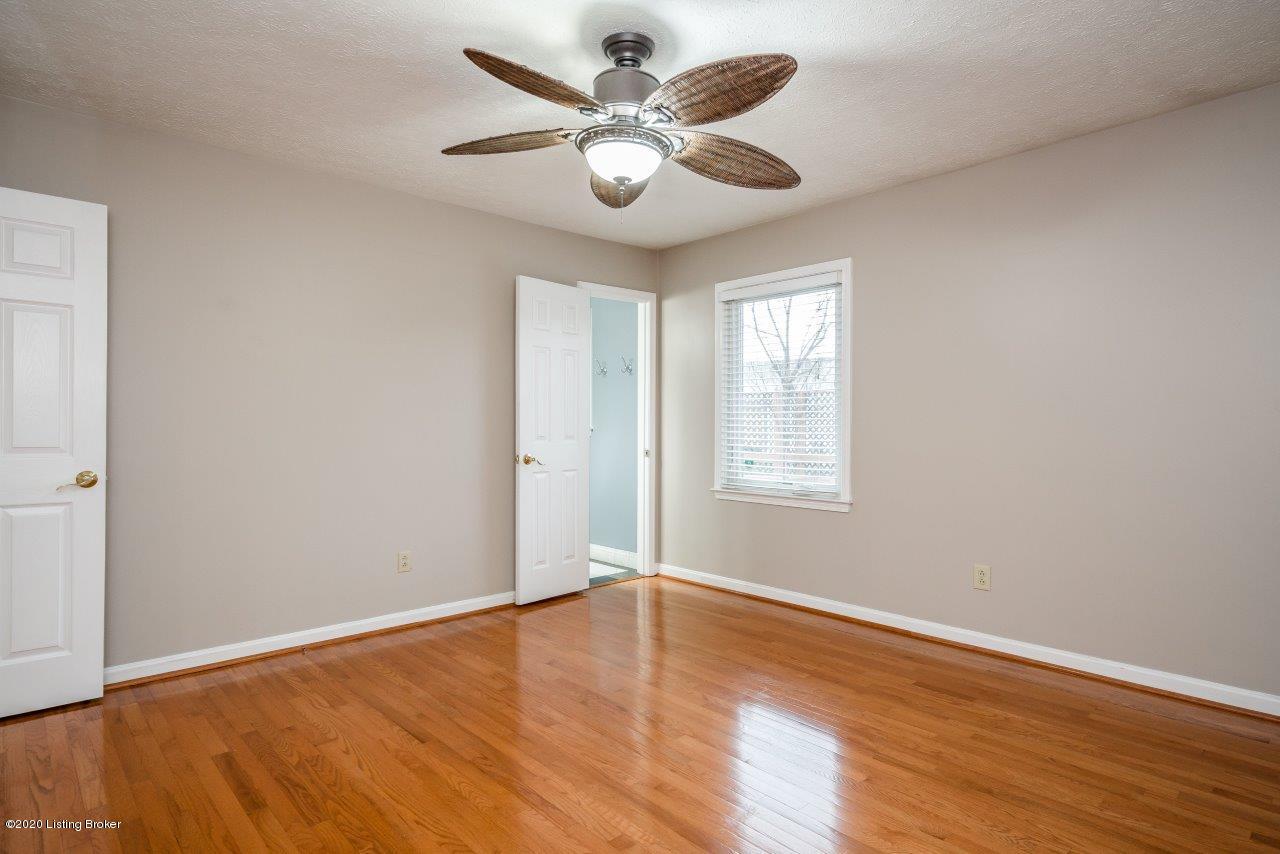 1007 Clerkenwell Road Louisville, KY 40207 - Photo 21 of 46 1007 Clerkenwell Rd-37