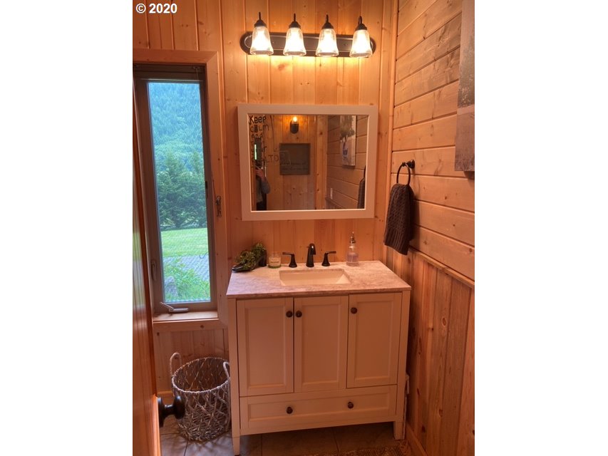 6825 North Fork Road Florence, OR 97439 - Photo 14 of 26 Gallery Image 14