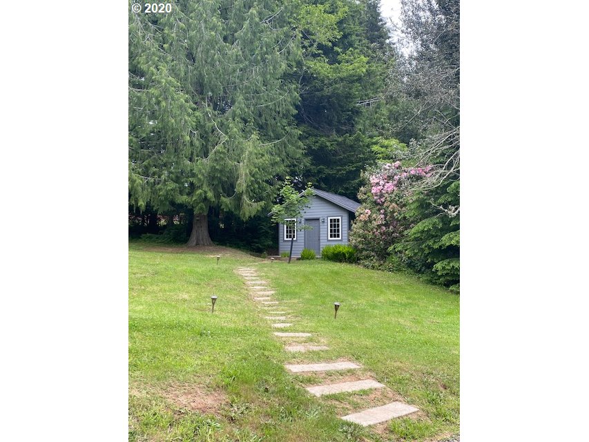 6825 North Fork Road Florence, OR 97439 - Photo 18 of 26 Gallery Image 18