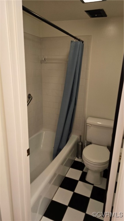 10312 Iron Mill Road Richmond, VA 23235 - Photo 19 of 22 Bathroom featuring shower / bath combo and toilet
