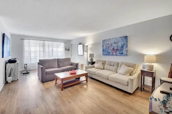 $141,000 | 170 High Point Terrace East, Unit B, Delray Beach, FL 33445