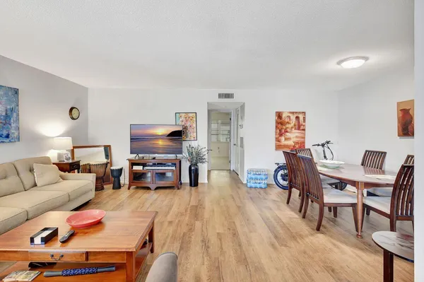 $141,000 | 170 High Point Terrace East, Unit B, Delray Beach, FL 33445