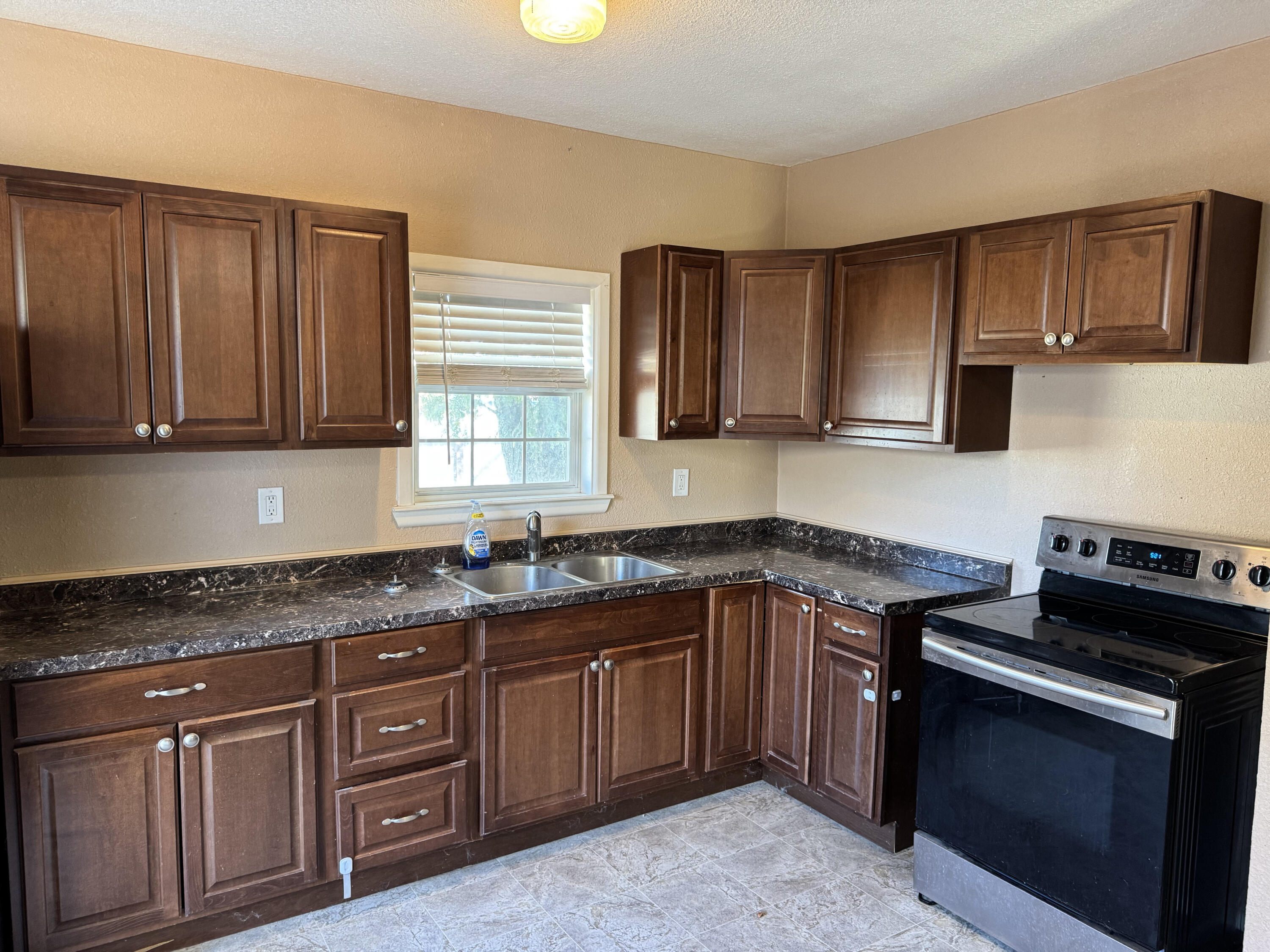 302 South Avenue G Lamesa, TX 79331 - Photo 21 of 29 IMG_0016