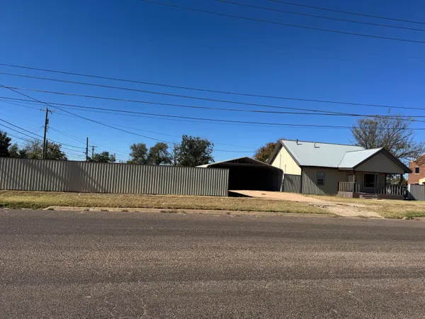 $123,200 | 302 South Avenue G, Lamesa, TX 79331