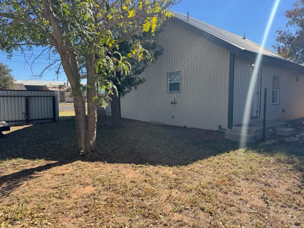 $123,200 | 302 South Avenue G, Lamesa, TX 79331