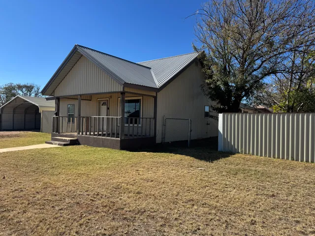 $123,900 | 302 South Avenue G, Lamesa, TX 79331