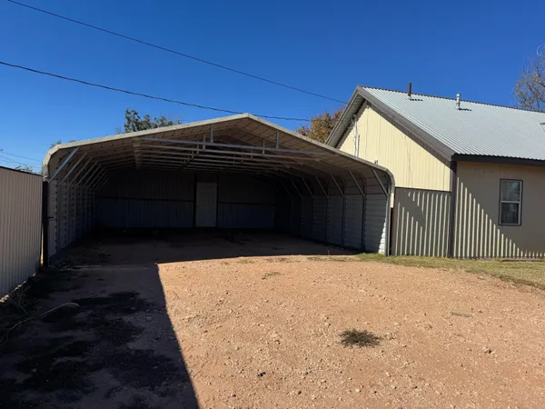 $123,200 | 302 South Avenue G, Lamesa, TX 79331